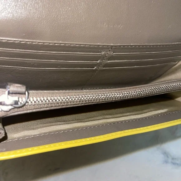 Authentic Celine wallet - Picture 7 of 11